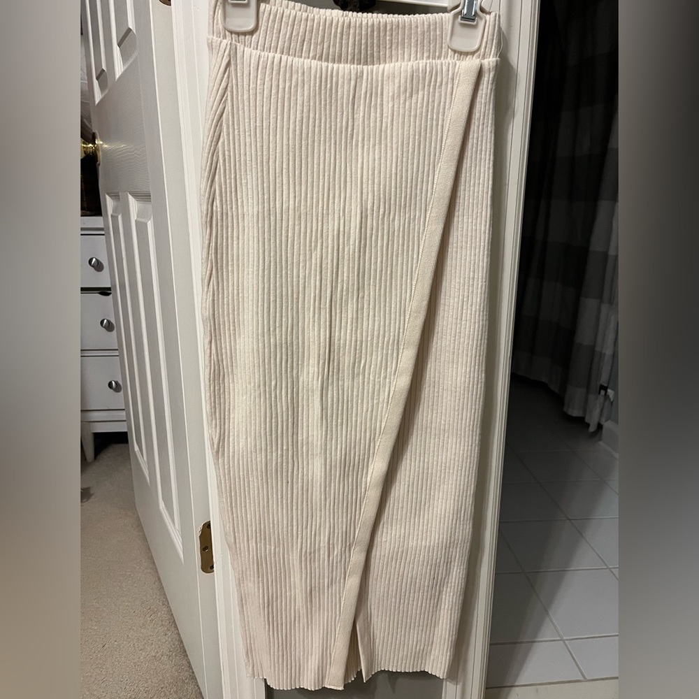 Zara midi sweater skirt